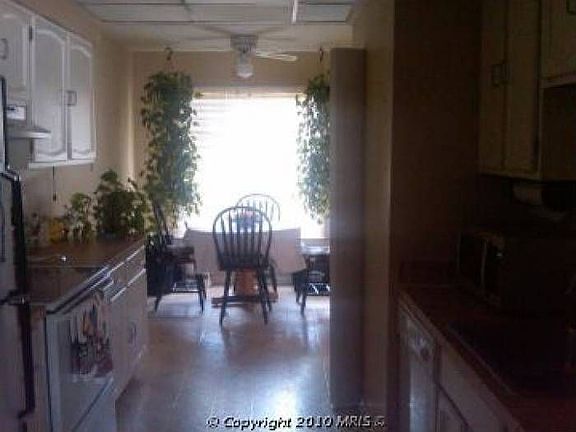 4th image of 5402 Leeway Ct