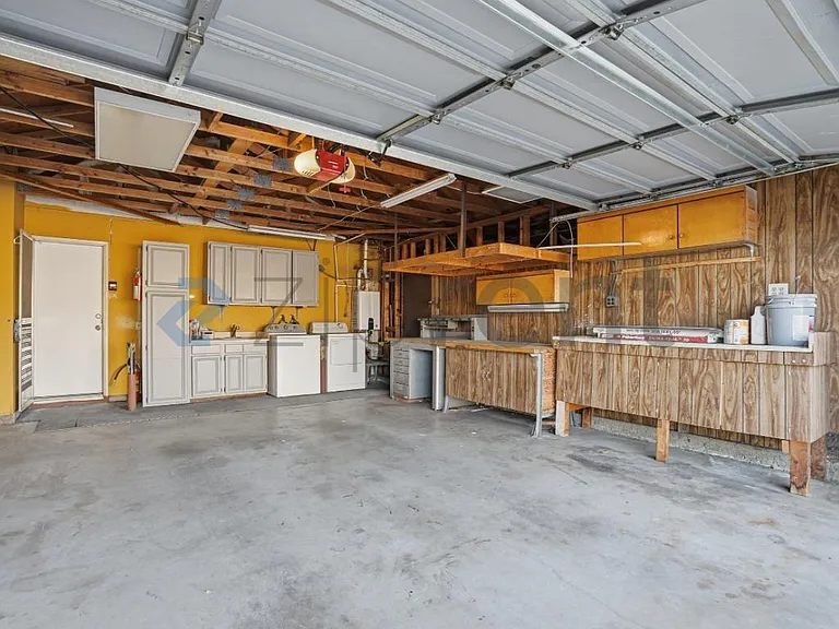 44119 Kirkland Ave — Photo 29