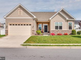 127 Serpentine Way, Martinsburg, WV 25405