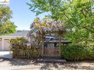 5552 Estates Dr, Oakland, CA