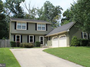 1889 Forest Dr, Williamstown, NJ 08094