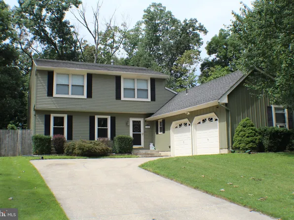 1889 Forest Dr, Williamstown, NJ 08094
