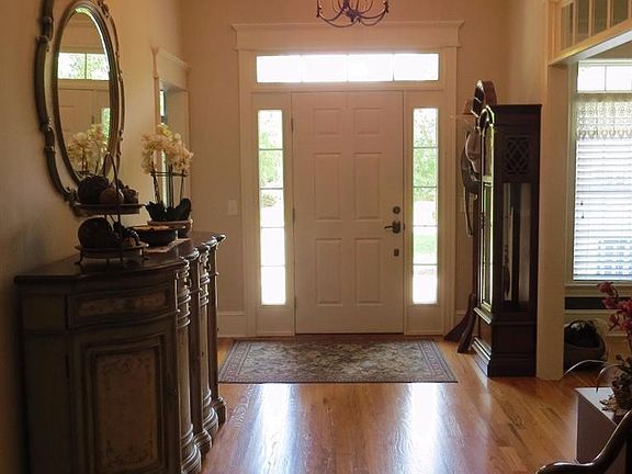 2nd image of 1810 Quail SE