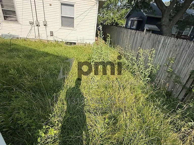 943 N Drexel Ave — Photo 34