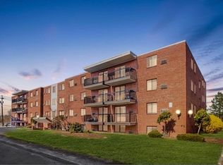1100 Governors Dr APT 21, Winthrop, MA 02152