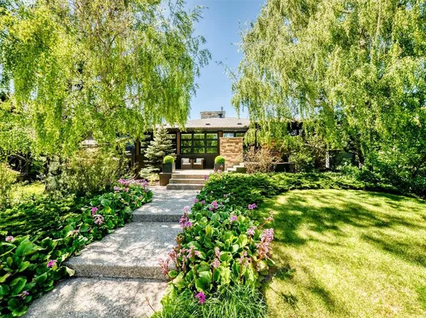 3631 E 12th St SW, Calgary, AB T2T 3P1