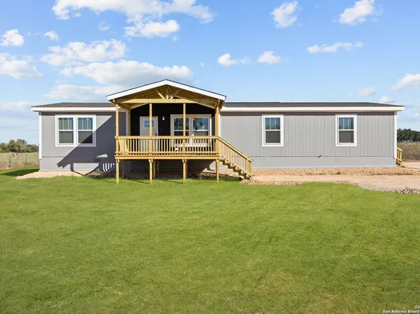 2354 Stevens Rd, Somerset, TX 78069