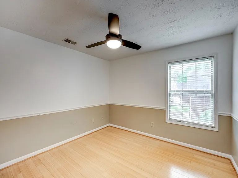 4710 Bay Cove Ct — Photo 29