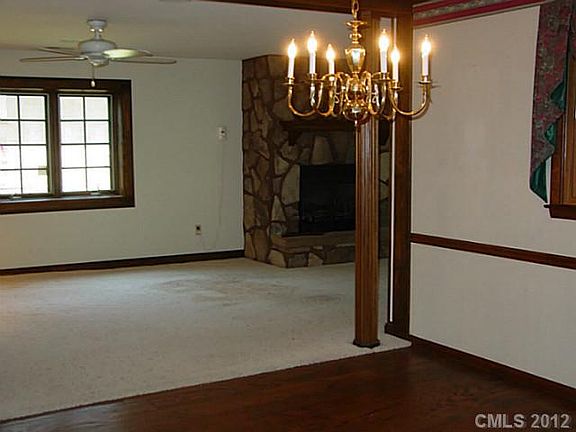 3rd image of 1000 N 11th St