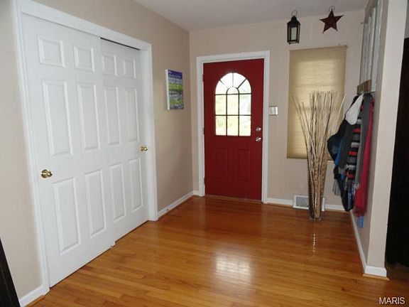 2nd image of 6241 Simpson Ave