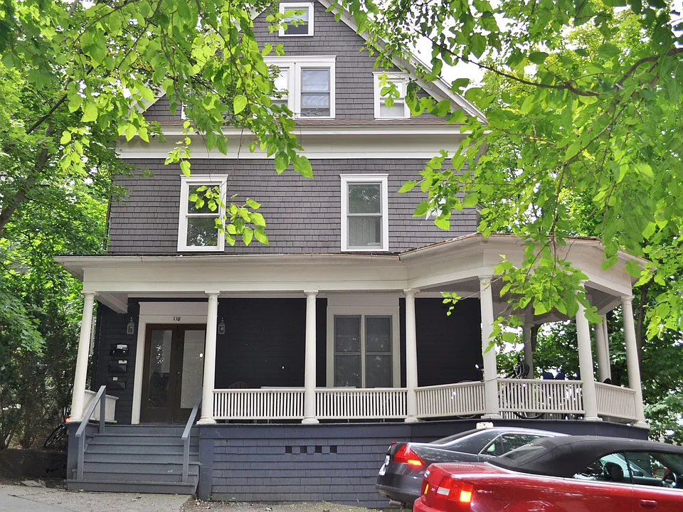 123 Highland Pl #2