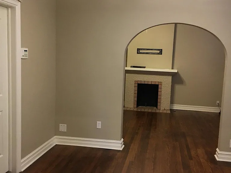 Large dining & living areas