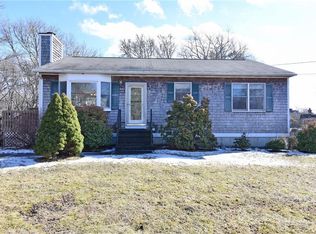 122 Foddering Farm Rd, Narragansett, RI 02882