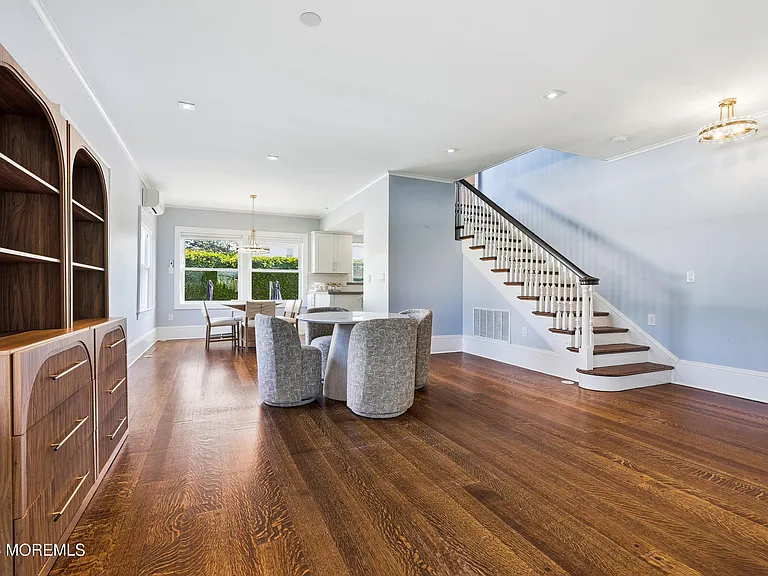 125 Cedar Ave — Photo 22