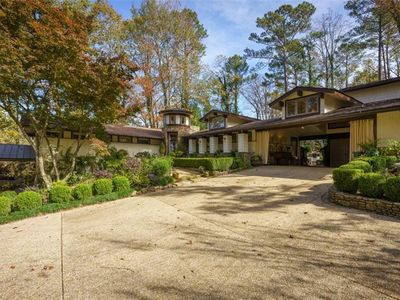 652 Londonberry Rd, Atlanta, GA, 30327