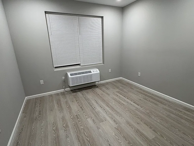 240 Harrison St #301 — Photo 9