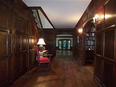 4th image of 3012 Fairmount Blvd