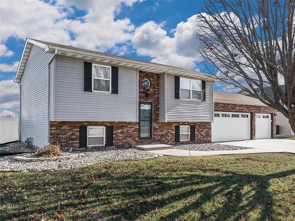 1st image of 2628 Jason Dr