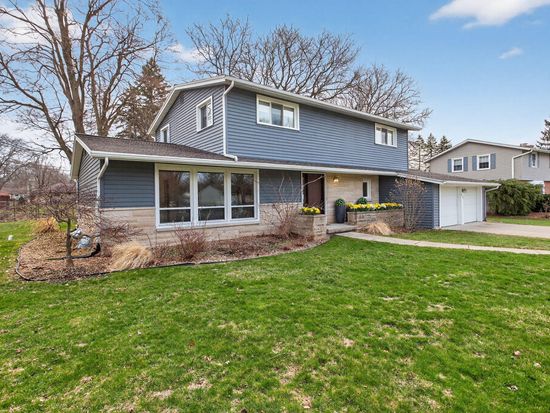 837 Thorntree Blvd, Jackson, MI 49203