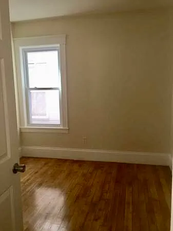 Building Photo - 1211 Middlesex St #1