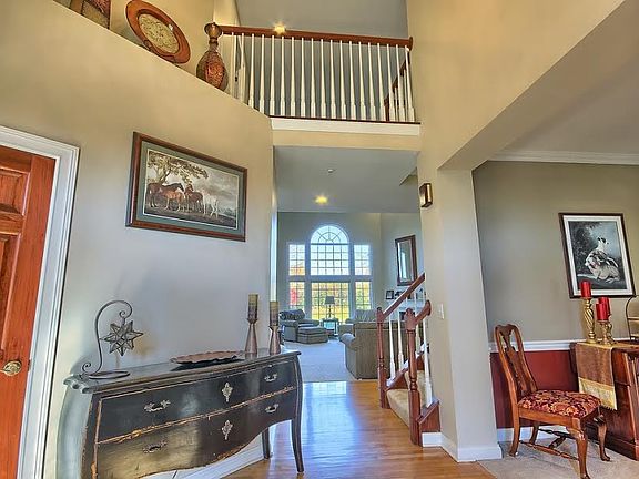 2nd image of 2821 Greeley Ct
