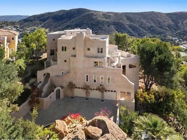 28 Ranchero Rd, Bell Canyon, CA 91307