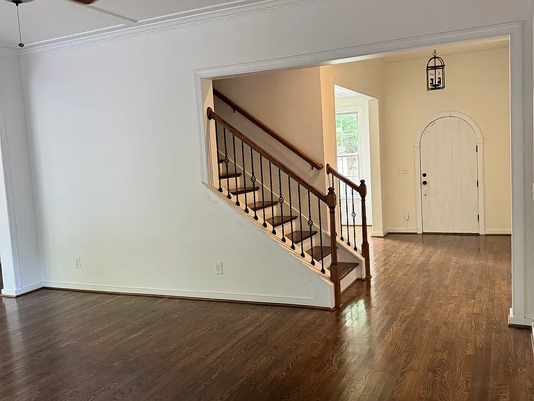 6121 Clubhouse Dr — Photo 8