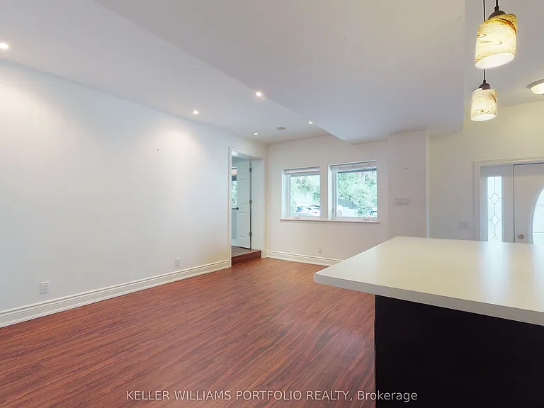 546 Eglinton Ave E #5 — Photo 15