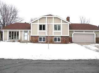 1643 Norwood Dr, Eagan, MN 55122