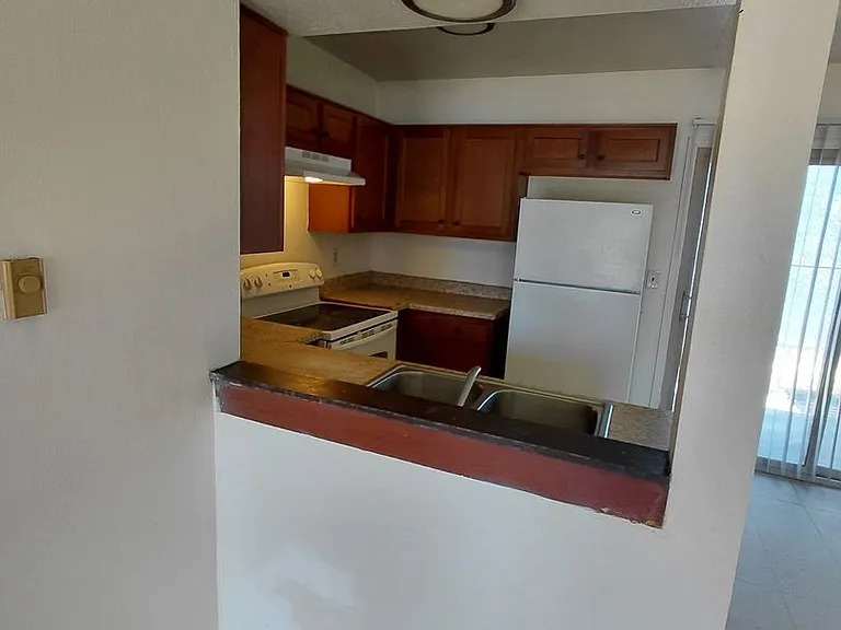 1301 E Drexel Rd — Photo 4