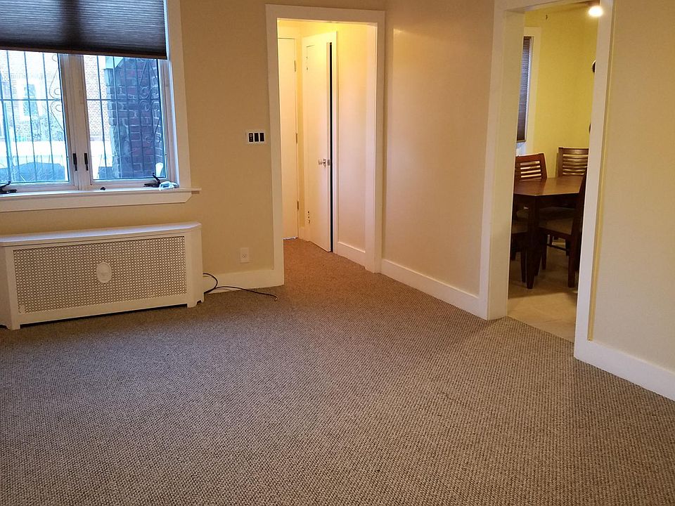 2nd image of 2546 98th St
