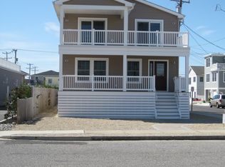 102 W 20th St, Ship Bottom, NJ 08008