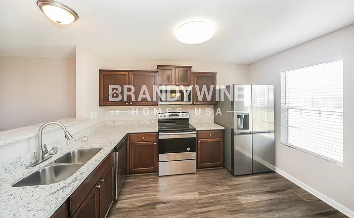 7751 Freehold Dr — Photo 6