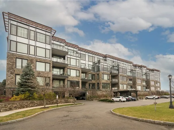 16 Rivers Edge Drive #507, Tarrytown, NY 10591