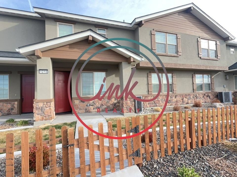 1st image of 1216 Montevideo Cir