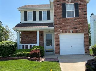 12 Bayhill Village Ct, O'Fallon, MO 63368