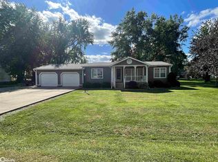 327 S Pine St, Fremont, IA