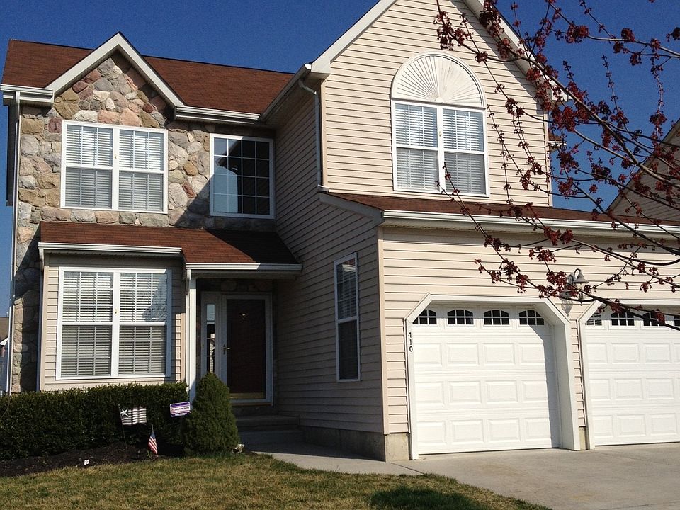 4 Bedroom 2 1/2 Bath