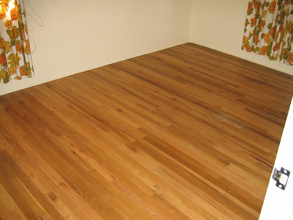 2nd image of 1510 Gold Ave SE #C