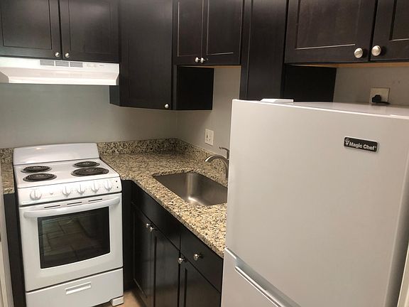 5th image of 441 3rd St S #19