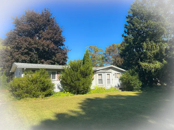 1735 Milton Ave, Rochester Hills, MI 48307