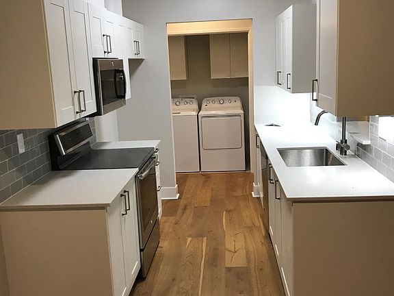 4th image of 121 Marina Lakes Dr