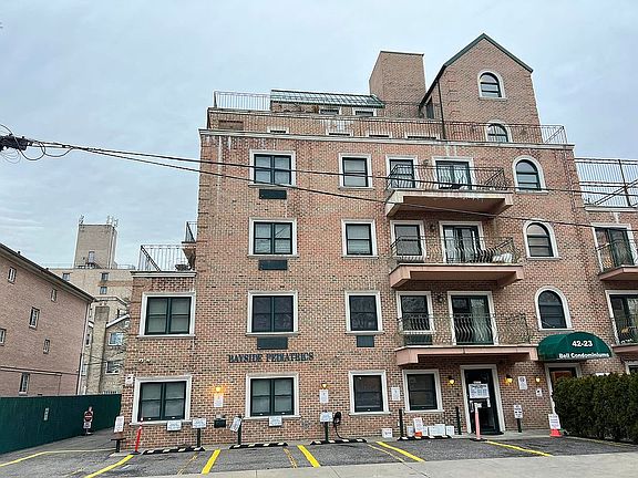 4th image of 4223 212th St APT 5A