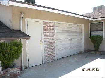 2nd image of 2212 Los Altos St