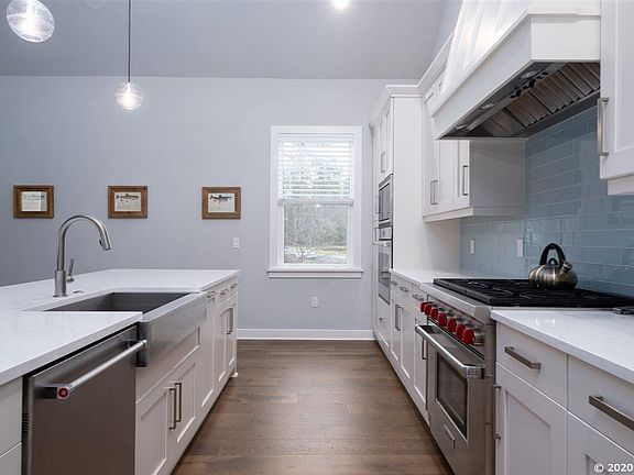 5th image of 7222 NW 43rd Ln