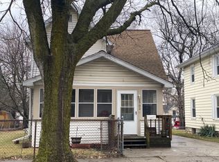 1702 Plymouth St, Jackson, MI 49203