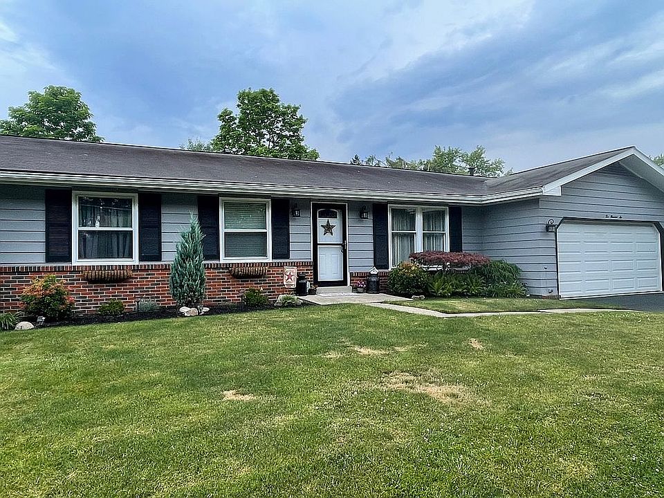 1st image of 206 Woodbury Dr