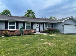 206 Woodbury Dr, Butler, PA