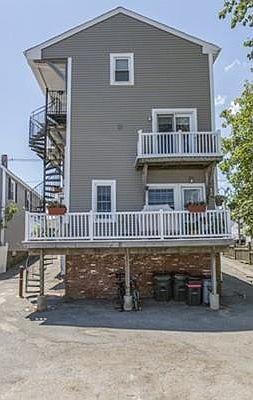 2nd image of 137 Water St #2