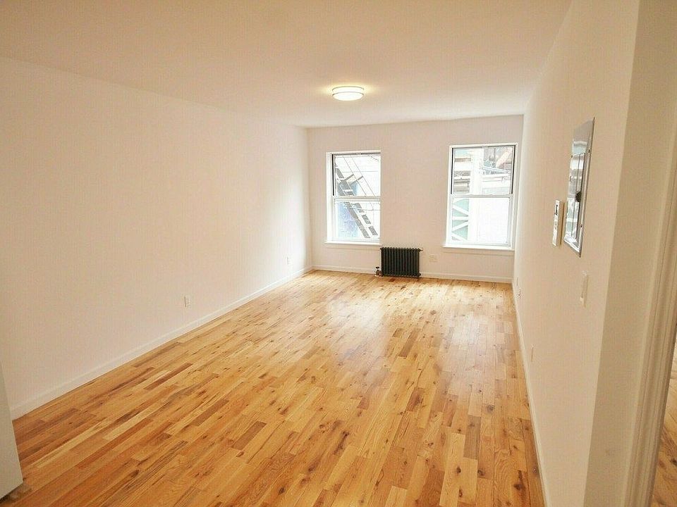 1st image of 1562 3rd Ave #44C